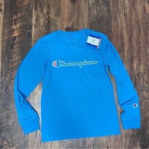 New with tags Champion kids long sleeve shirt size medium